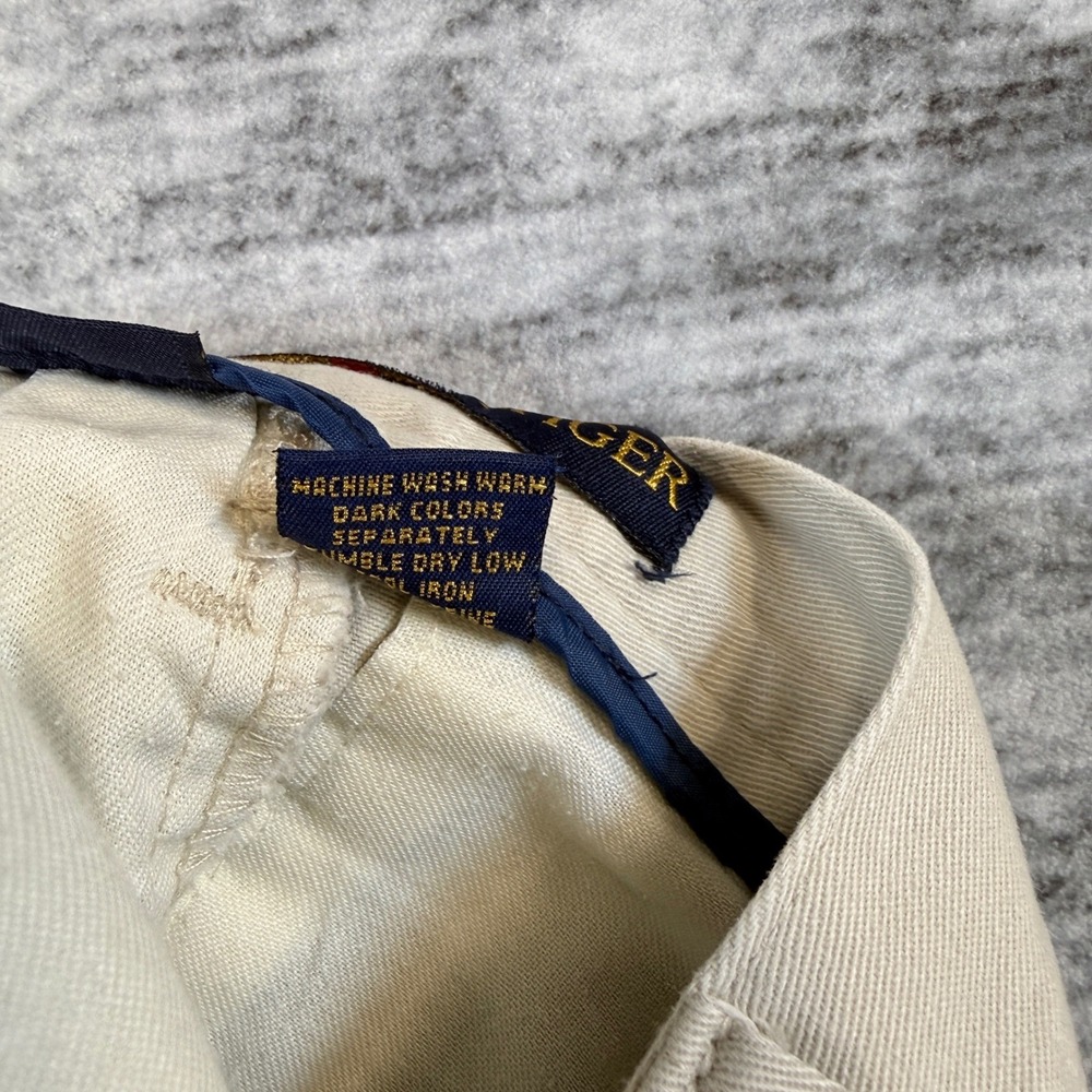 Tommy Hilfiger Mens Pleated Chino Pants Beige Khaki Cotton 36x30 Straight Leg‎ - Picture 4 of 9